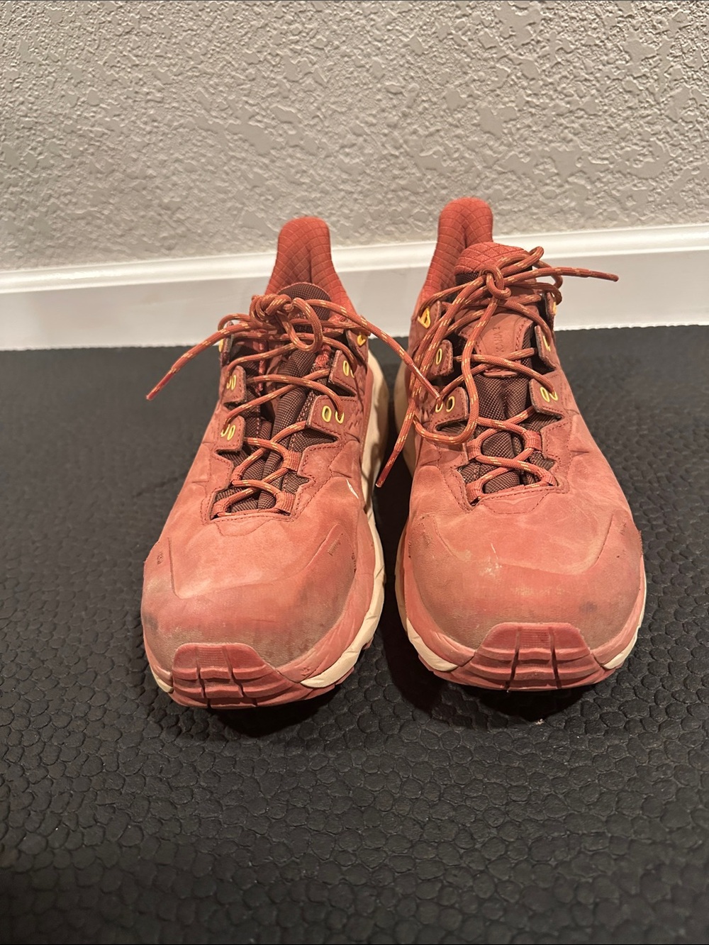 Hoka Kaha 2 Low Women’s
